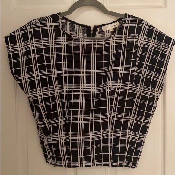 Black and white blouse - Picture 1 of 2